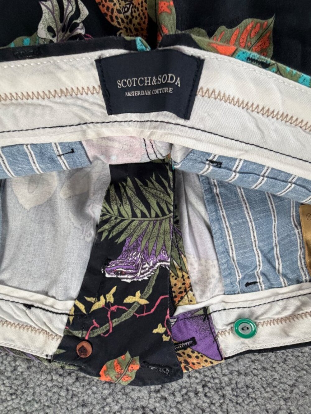 Scotch & Soda Multicolor Tropical Leopard Shorts -Men's Size W 31 - Excel. Cond. - Picture 10 of 13